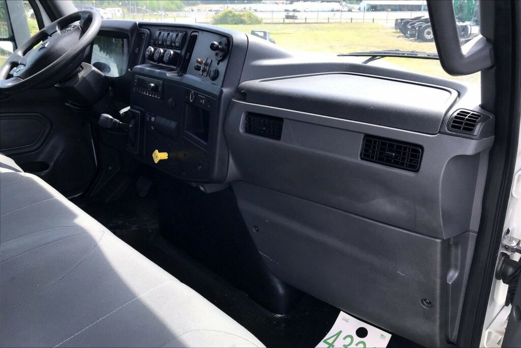 2021 CUM MV607 Medium Conventional