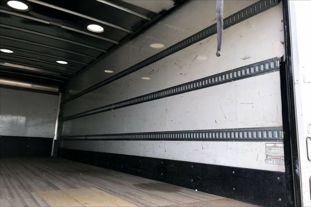 2021 CUM MV607 Medium Conventional