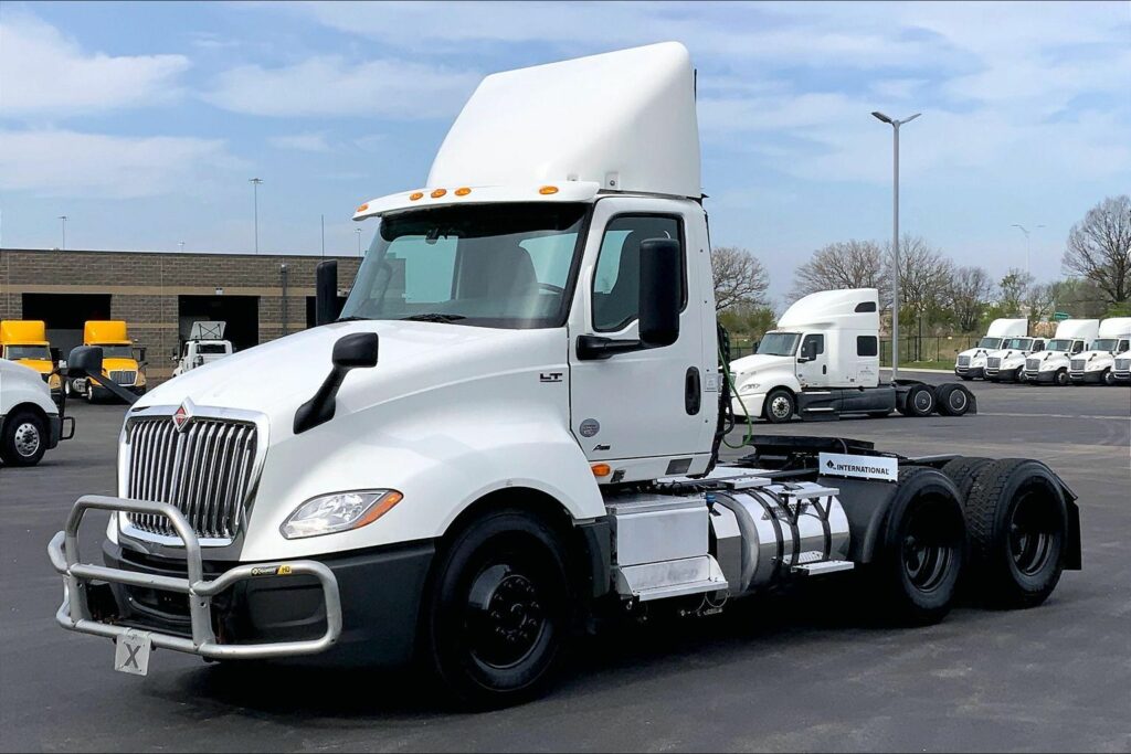 2019 INT LT625 6×4 Day Cab