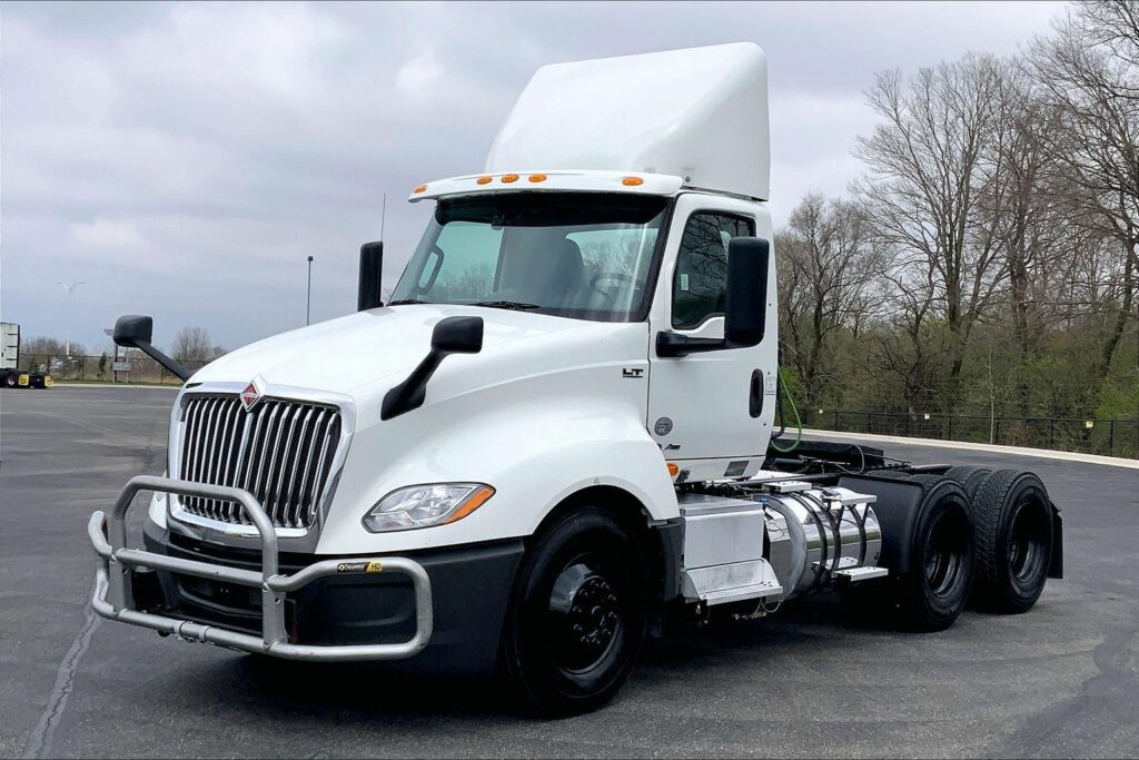 2019 INT LT625 6×4 Day Cab