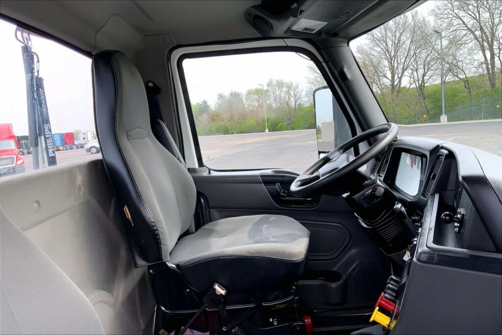 2019 INT LT625 6×4 Day Cab