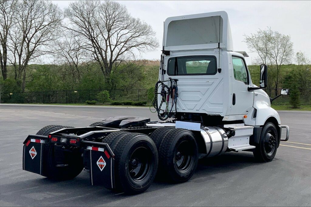 2019 INT LT625 6×4 Day Cab
