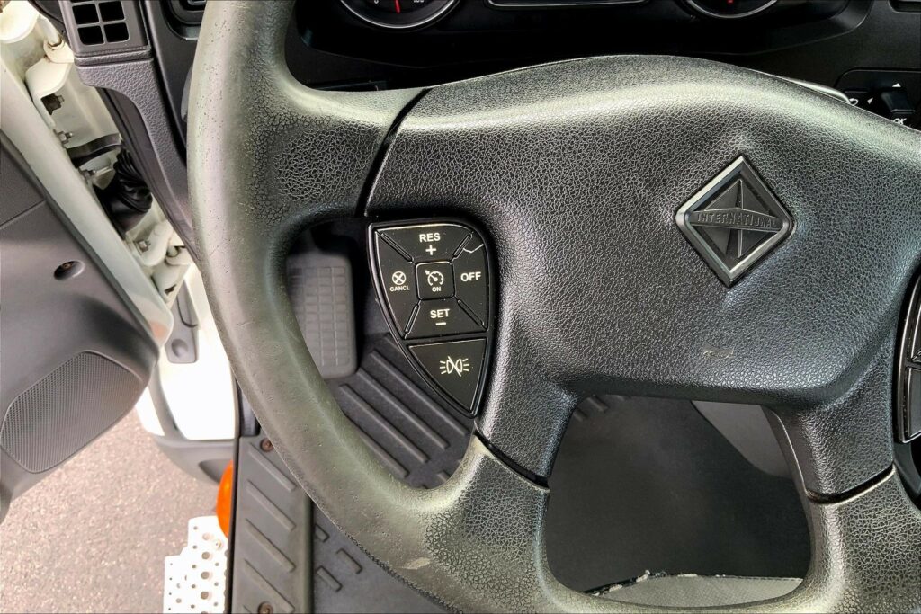2019 INT LT625 6×4 Day Cab