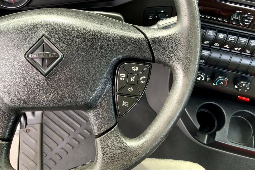 2019 INT LT625 6×4 Day Cab