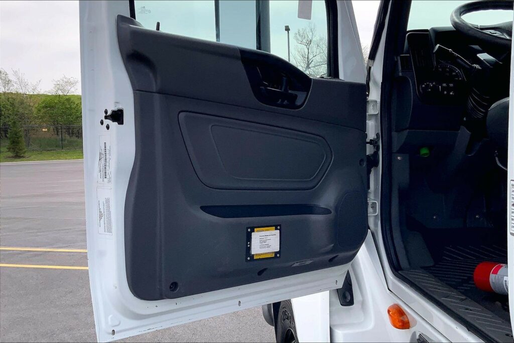 2019 INT LT625 6×4 Day Cab