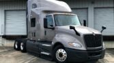 2022 CUM LT625 6×4 Sleeper