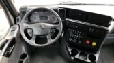 2022 CUM LT625 6×4 Sleeper