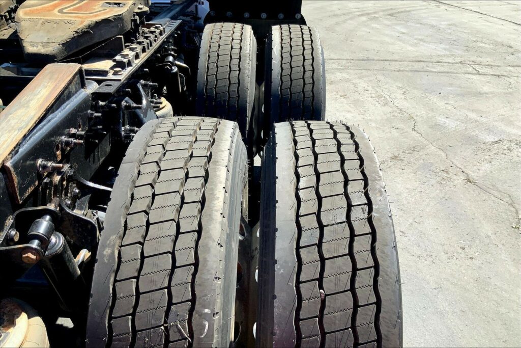 2020 CUM LT625 6×4 Day Cab