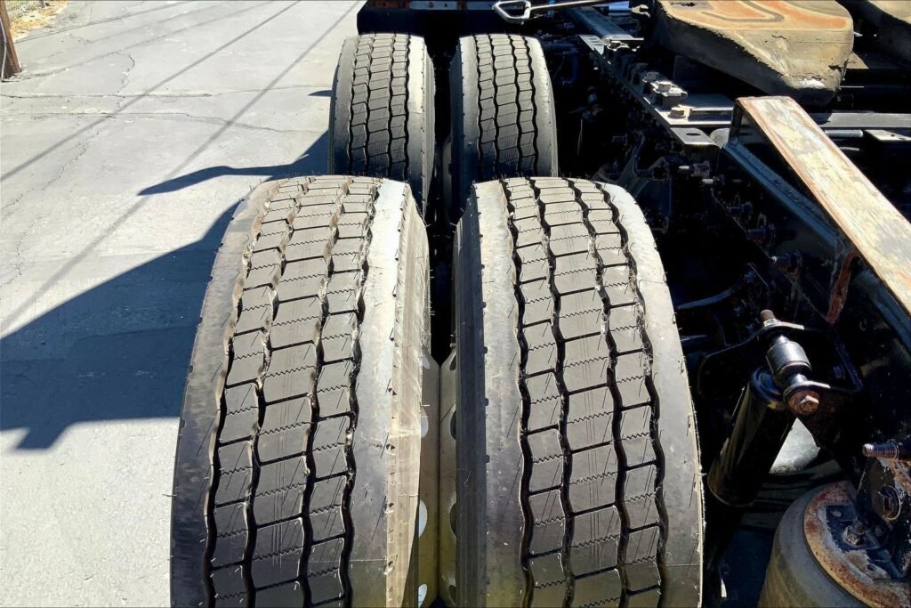 2020 CUM LT625 6×4 Day Cab