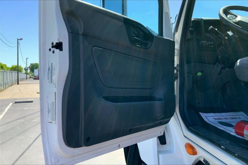 2020 CUM LT625 6×4 Day Cab