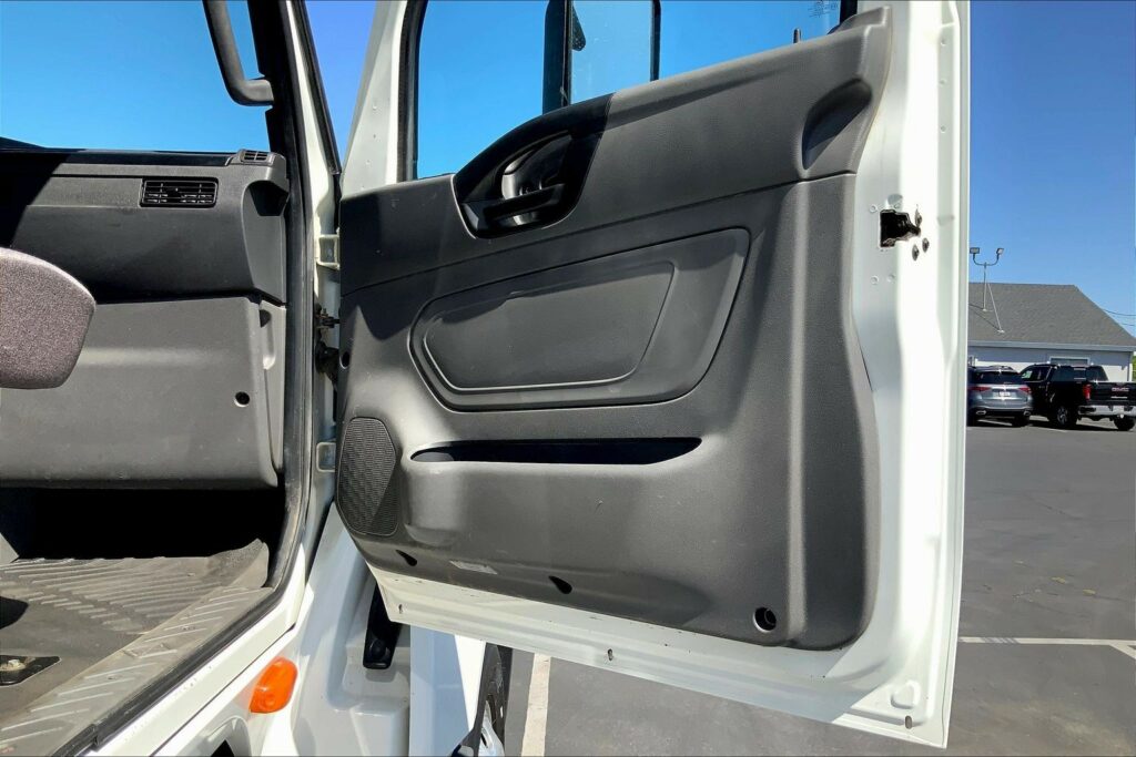 2020 CUM LT625 6×4 Day Cab