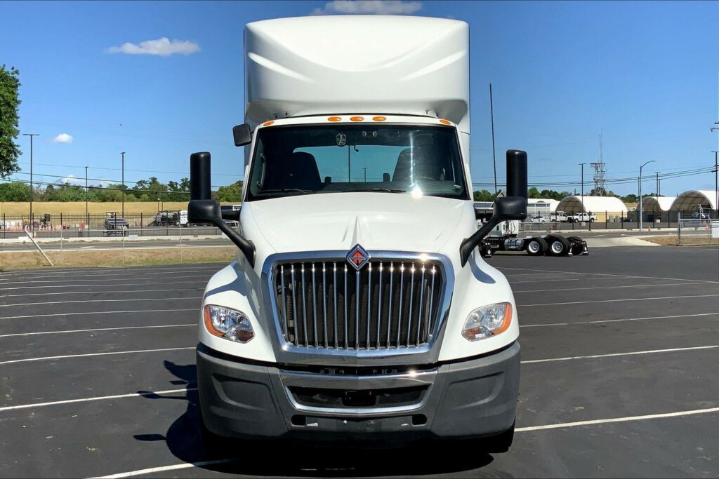 2020 CUM LT625 6×4 Day Cab