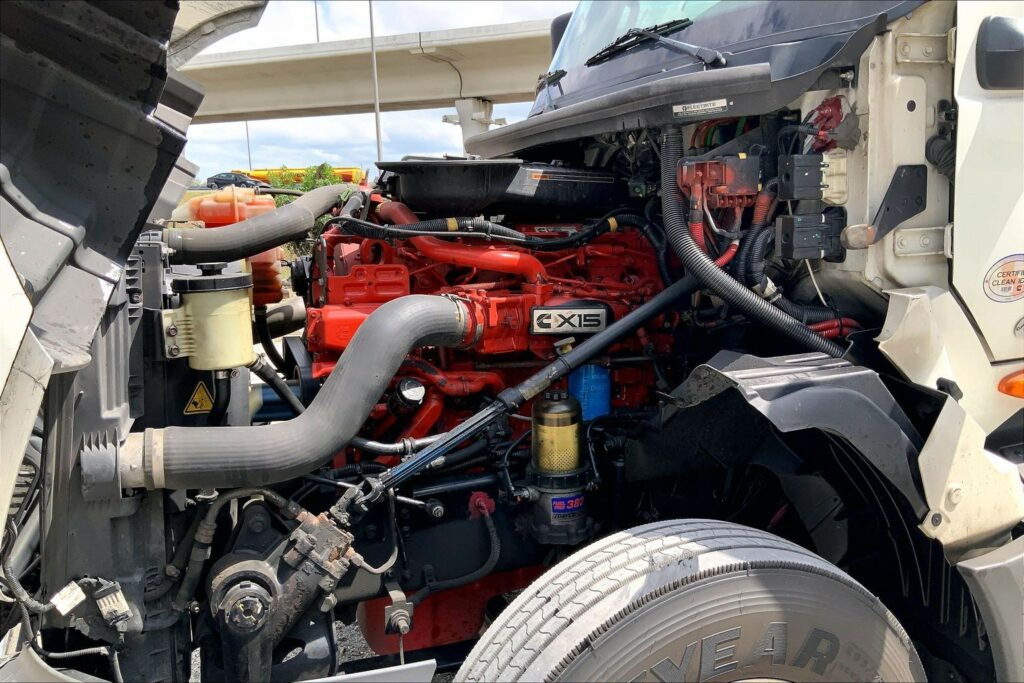 2021 CUM LT625 6×4 Day Cab