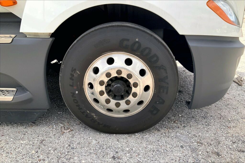 2021 CUM LT625 6×4 Day Cab