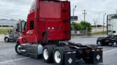 2023 CUM LT625 6X4 Sleeper