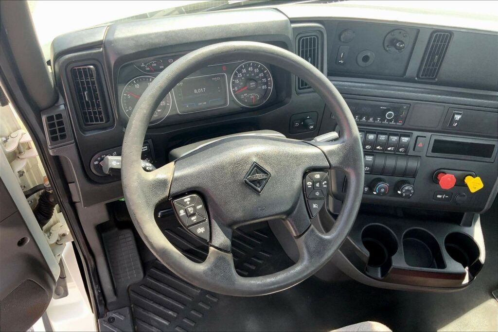 2021 CUM LT625 6×4 Day Cab