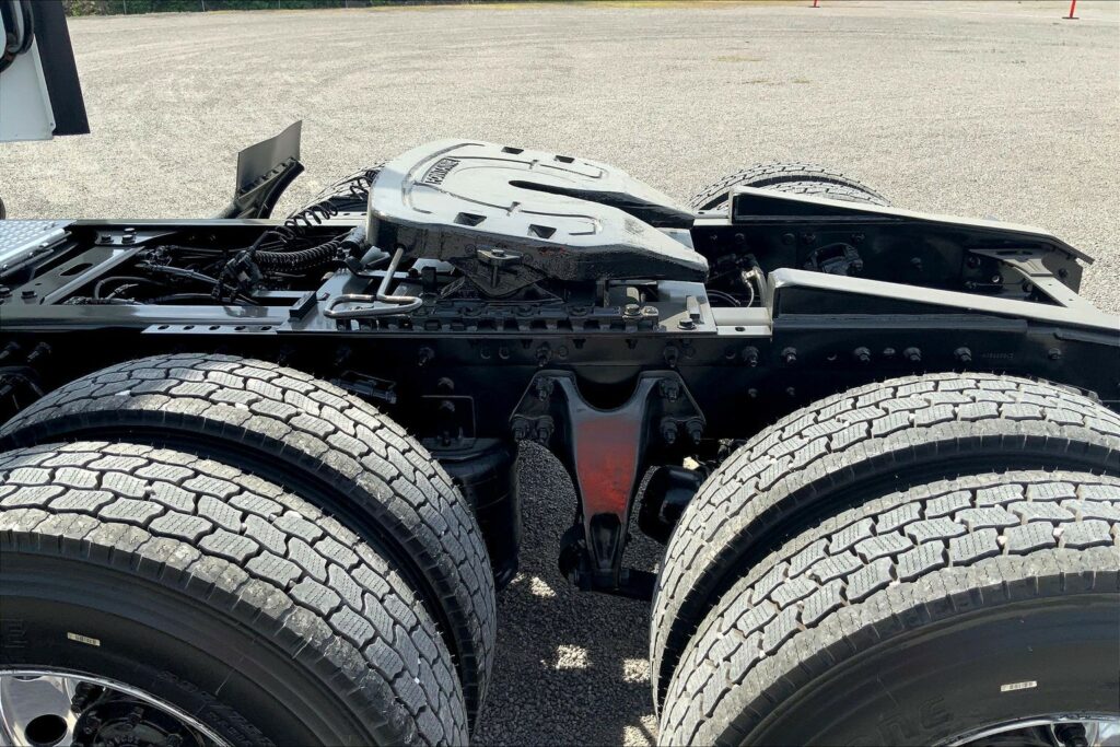 2021 CUM LT625 6×4 Day Cab