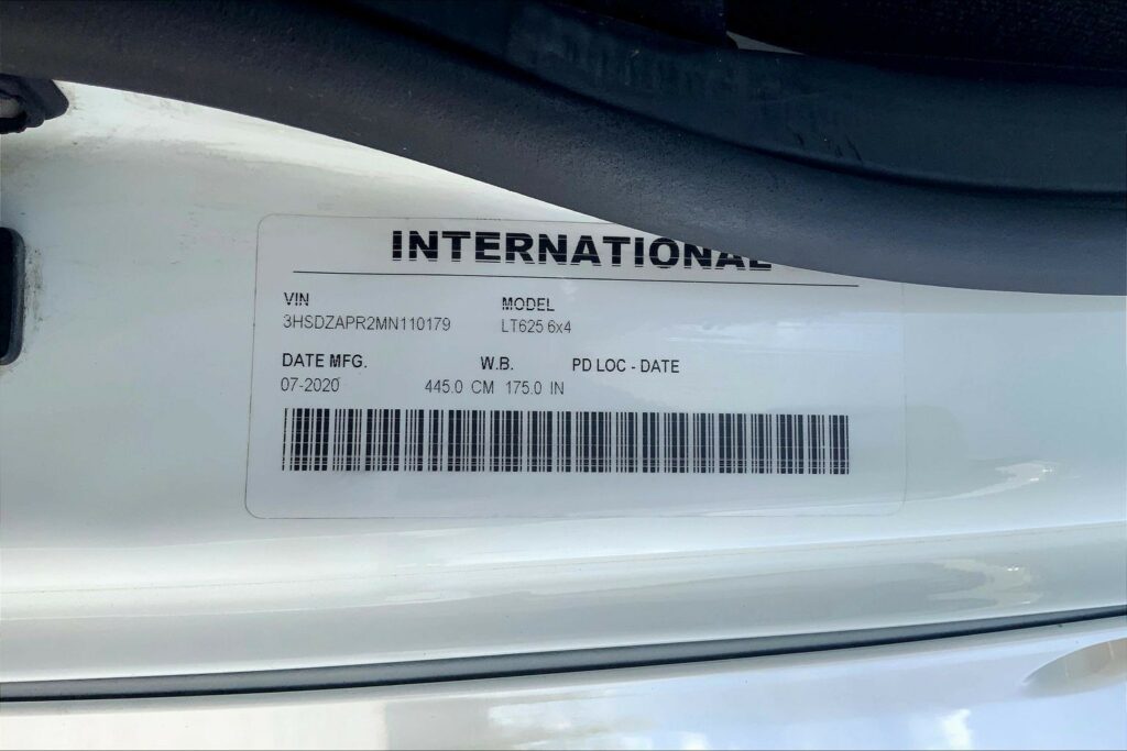 2021 CUM LT625 6×4 Day Cab