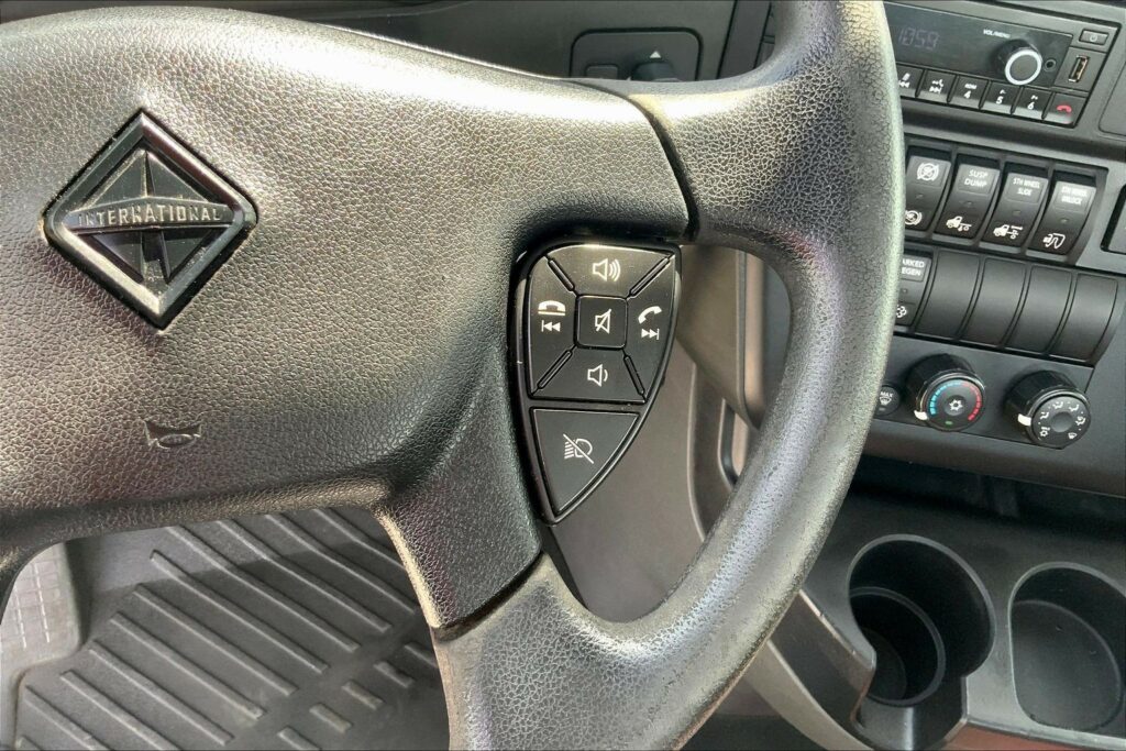 2021 CUM LT625 6×4 Day Cab