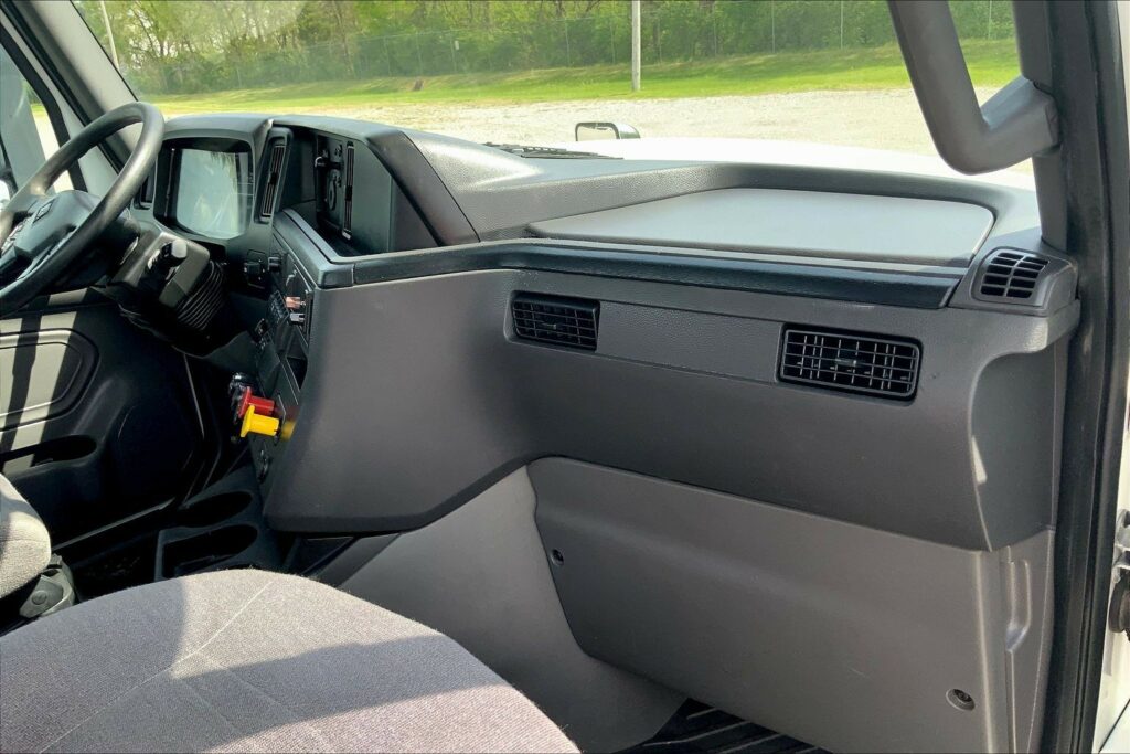 2021 CUM LT625 6×4 Day Cab