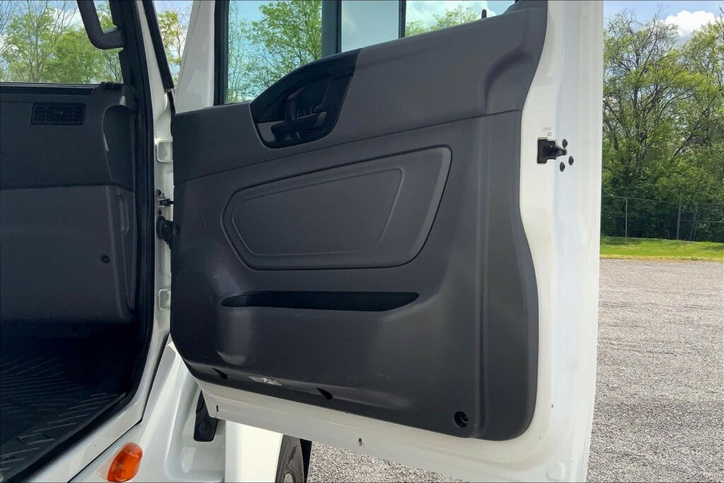 2021 CUM LT625 6×4 Day Cab