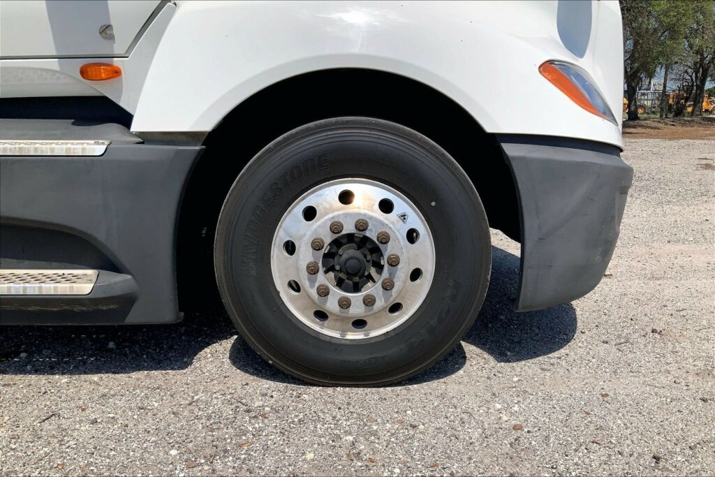 2021 CUM LT625 6×4 Day Cab