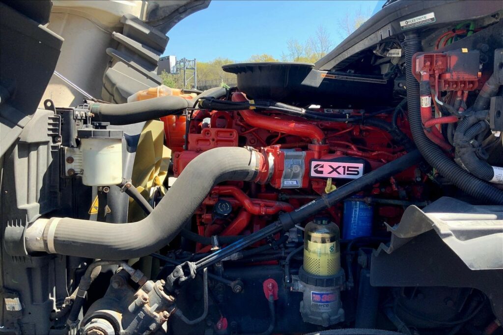 2021 CUM LT625 6×4 Day Cab