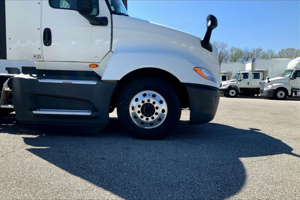 2021 CUM LT625 6×4 Day Cab