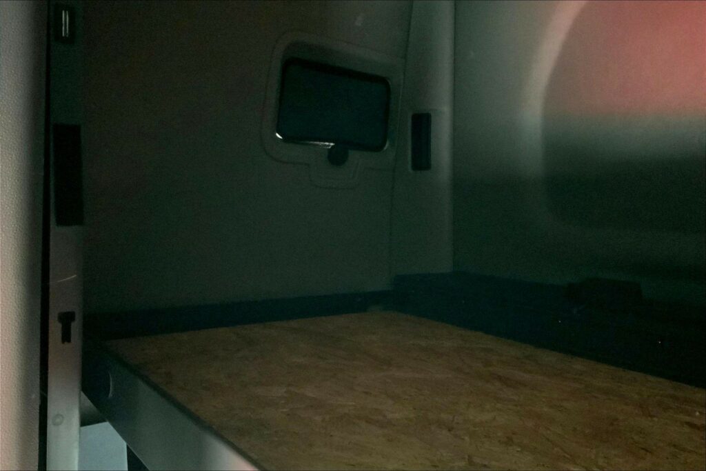 2023 CUM LT625 6X4 Sleeper