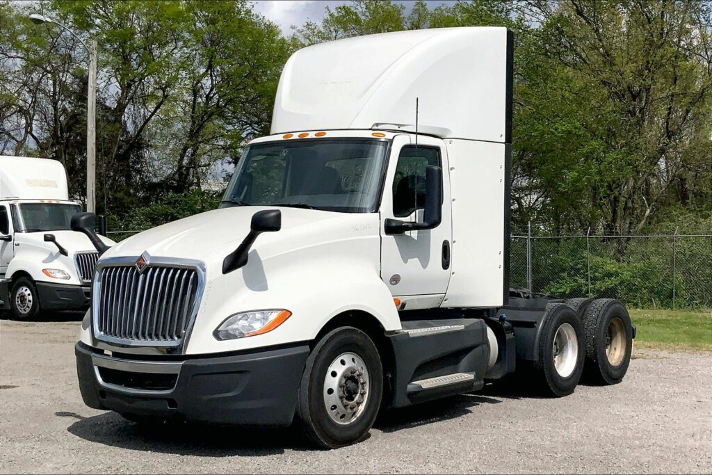 2021 CUM LT625 6×4 Day Cab