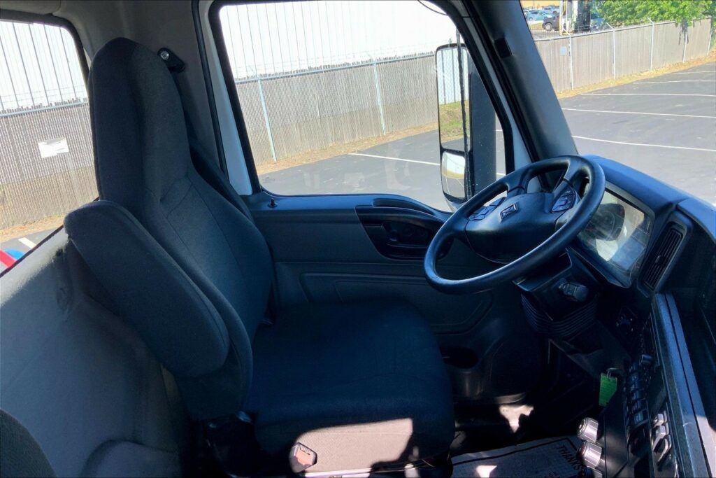 2021 CUM LT625 6×4 Day Cab