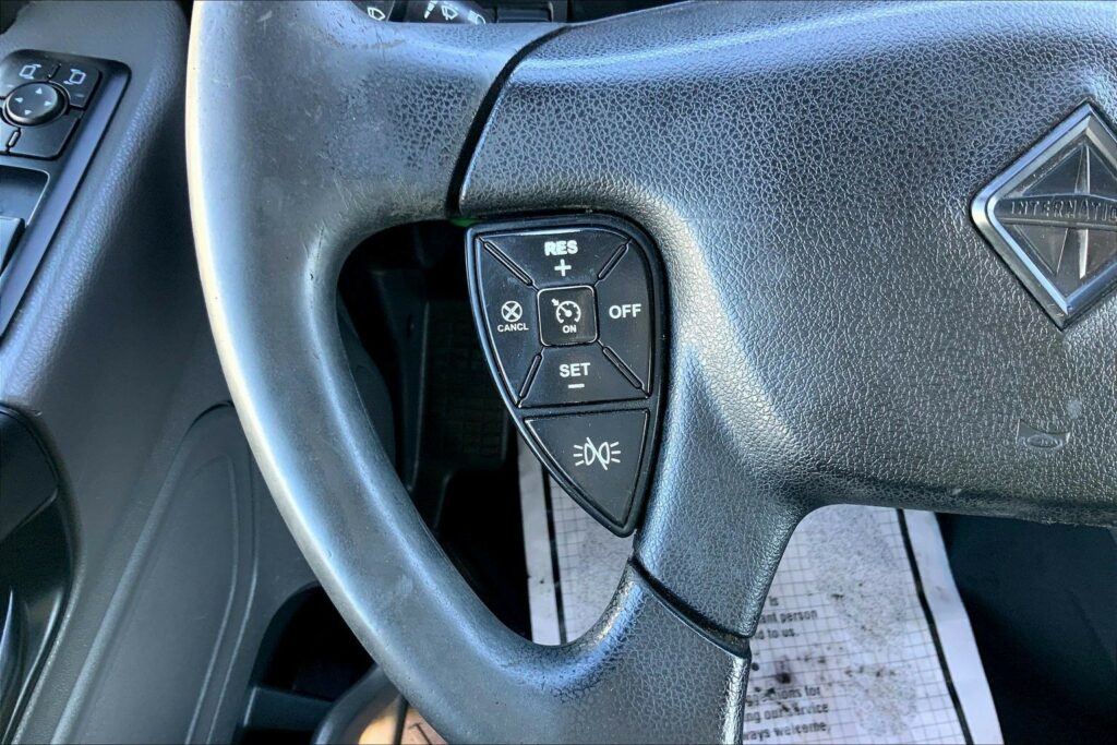2021 CUM LT625 6×4 Day Cab