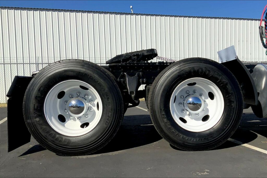 2021 CUM LT625 6×4 Day Cab