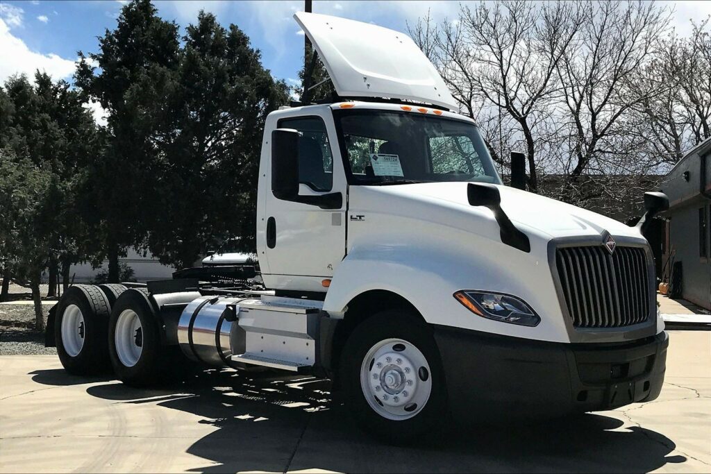 2021 CUM LT625 6×4 Day Cab
