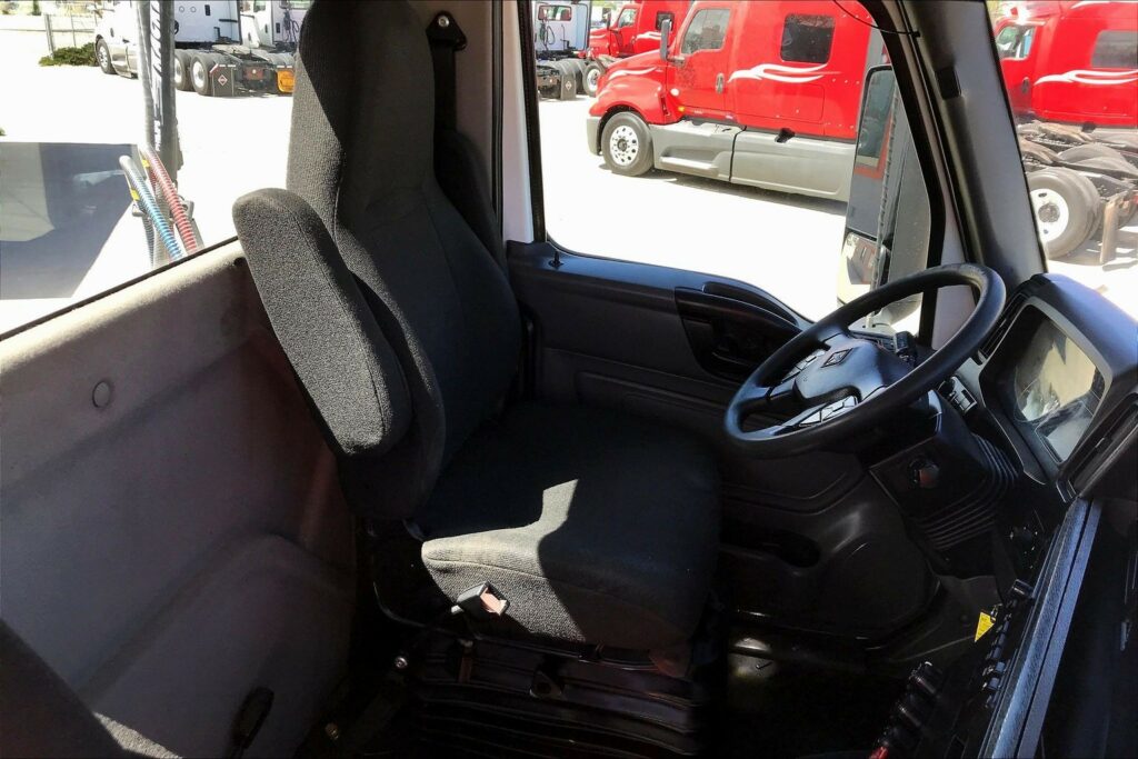 2021 CUM LT625 6×4 Day Cab