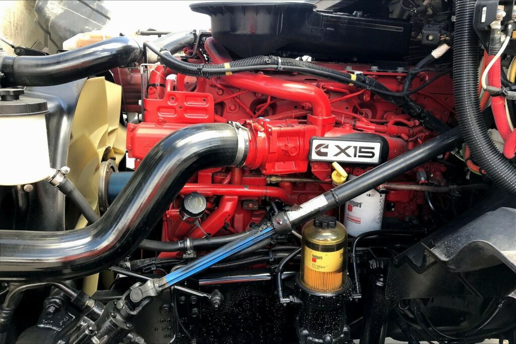 2021 CUM LT625 6×4 Day Cab