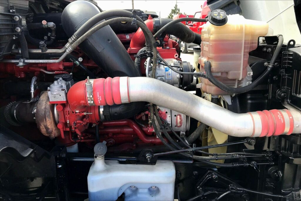 2021 CUM LT625 6×4 Day Cab