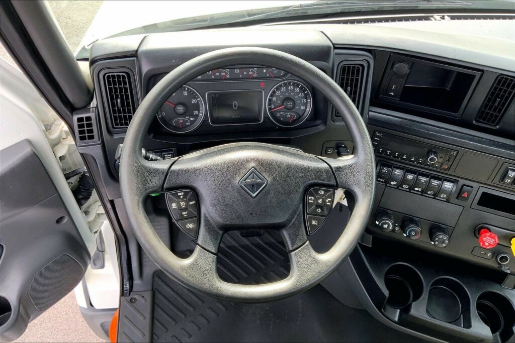 2021 CUM LT625 6×4 Day Cab