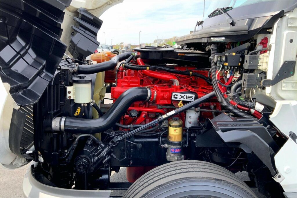 2021 CUM LT625 6×4 Day Cab