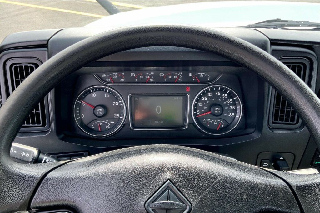 2021 CUM LT625 6×4 Day Cab