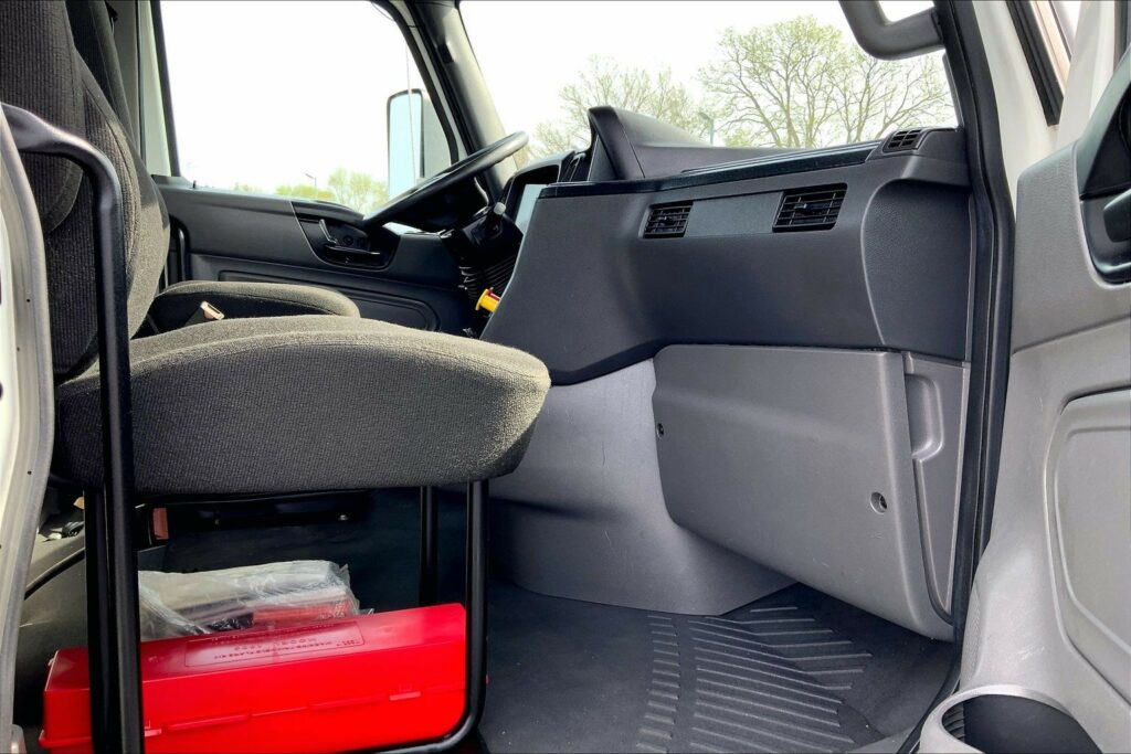 2021 CUM LT625 6×4 Day Cab