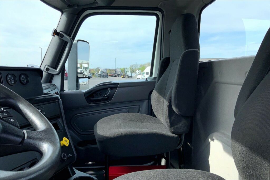 2021 CUM LT625 6×4 Day Cab