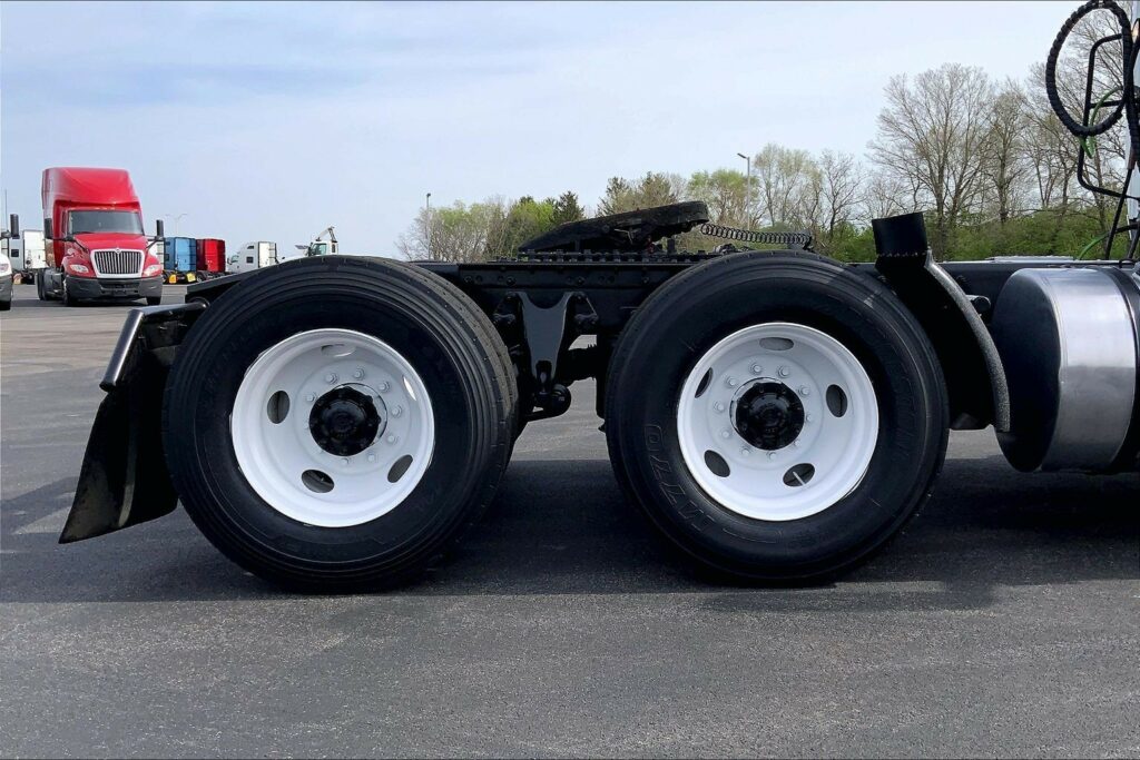 2021 CUM LT625 6×4 Day Cab