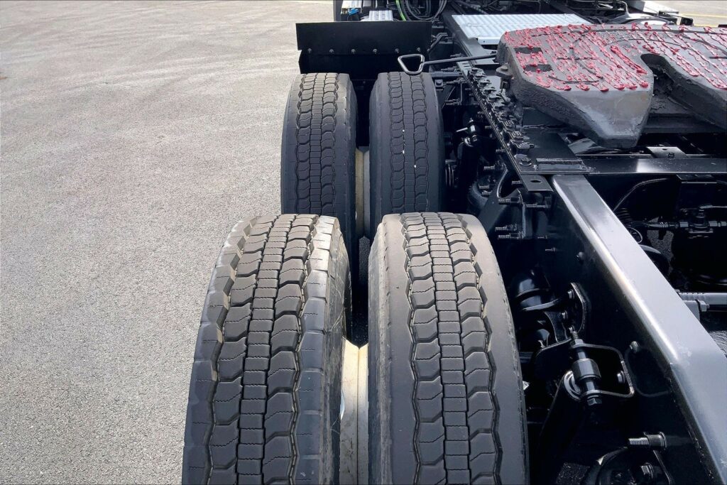 2021 CUM LT625 6×4 Day Cab