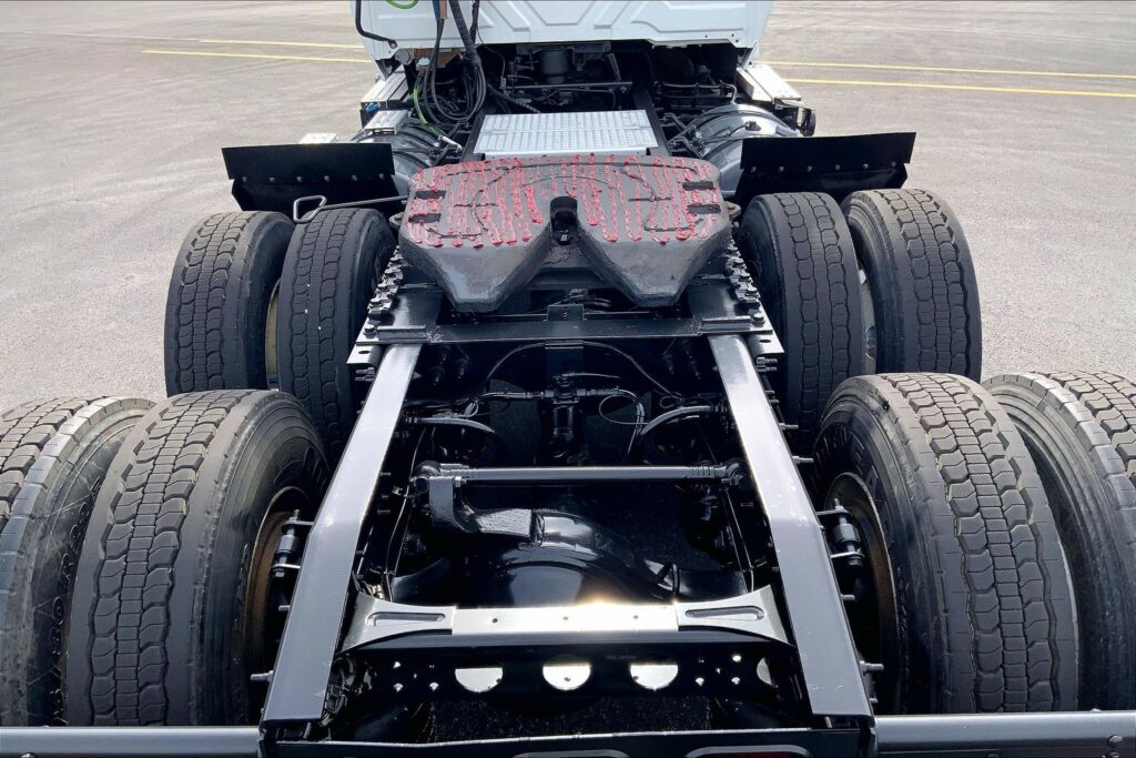 2021 CUM LT625 6×4 Day Cab