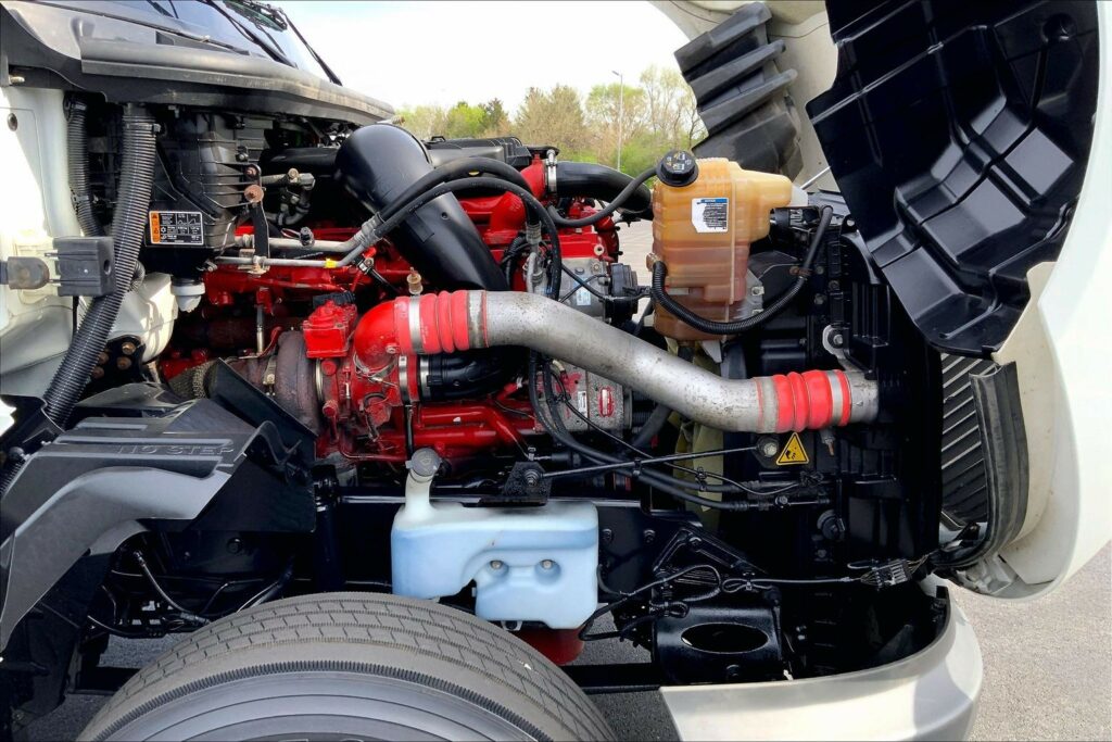 2021 CUM LT625 6×4 Day Cab