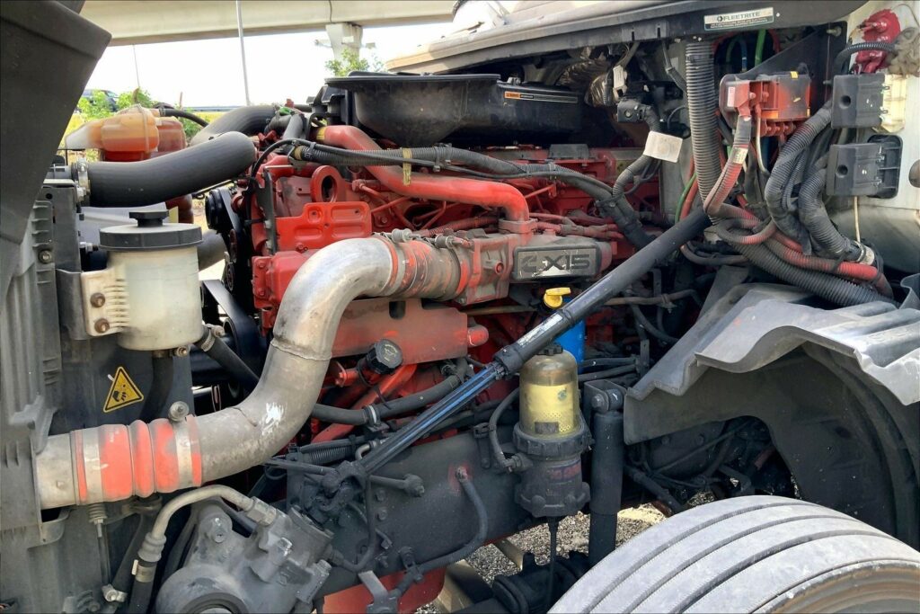 2022 CUM LT625 6×4 Day Cab