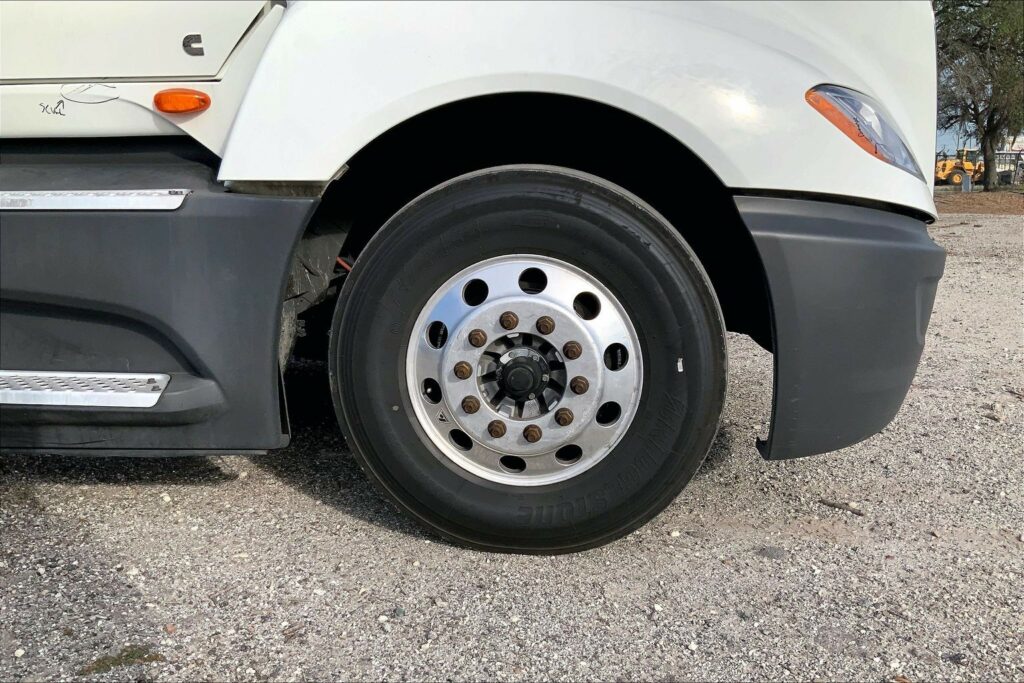 2022 CUM LT625 6×4 Day Cab