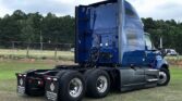 2022 CUM LT625 6×4 Sleeper