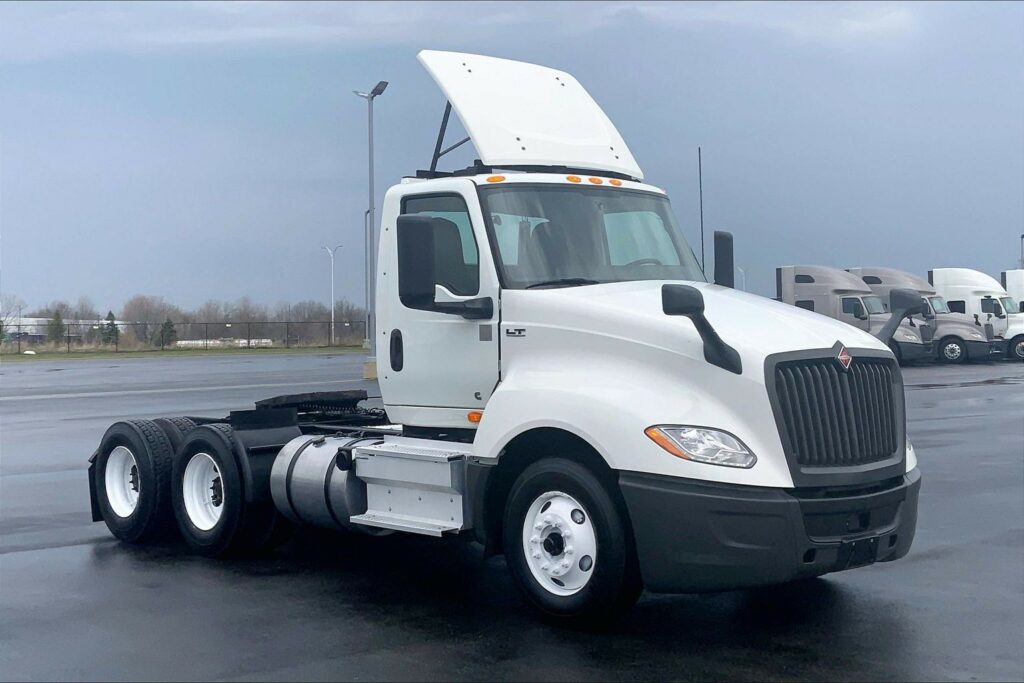 2021 CUM LT625 6×4 Day Cab